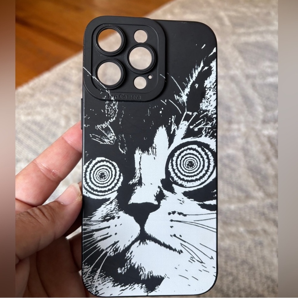iPhone 14 Pro Max Crazy Cat Case EUC